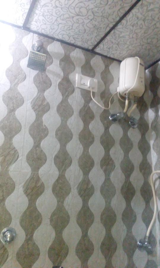 Hotel Central Inn ムンバイ エクステリア 写真